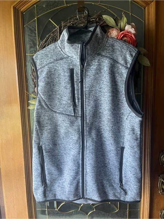 Trimark Other - Men's black & white  Full-Zip Fleece Vest - Lightweight Layering